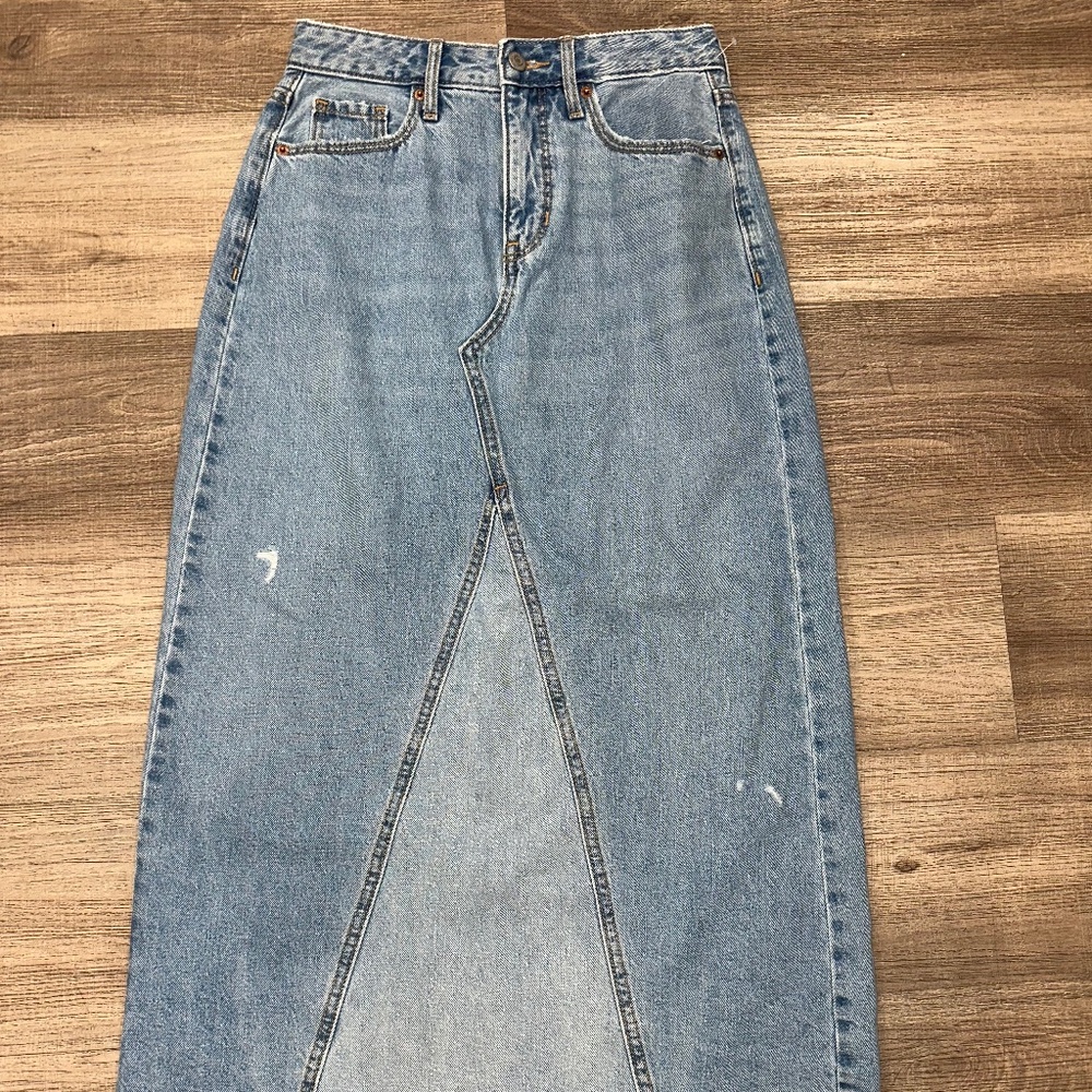 old navy Higher High-Waisted Light-Wash Cut-Off Jean Midi Skirt for Women